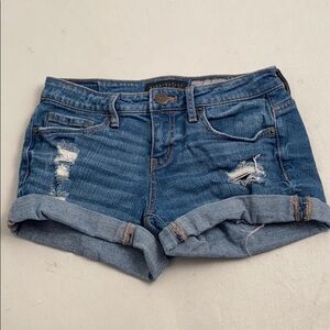 Aeropostale blue medium wash denim midi shorts 0